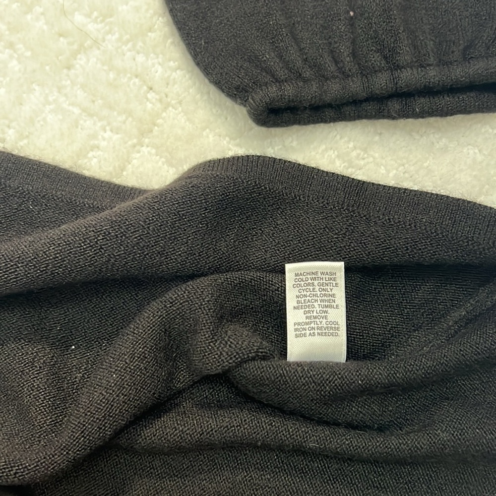Cato black long sleeve round neck sweater with button accent size medium - Picture 7 of 7